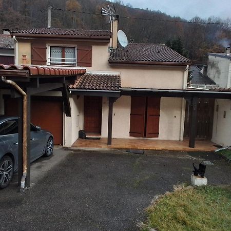 Maison Savignac Les Ormeaux Extérieur photo